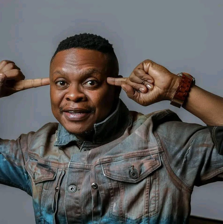 A well-known popular MC, DJ, and radio personality Peter Mashata was allegedly shot and killed in Soshanguve on Saturday night.