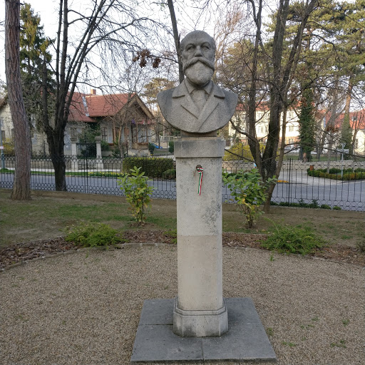 Jókai szobor (P1202813)