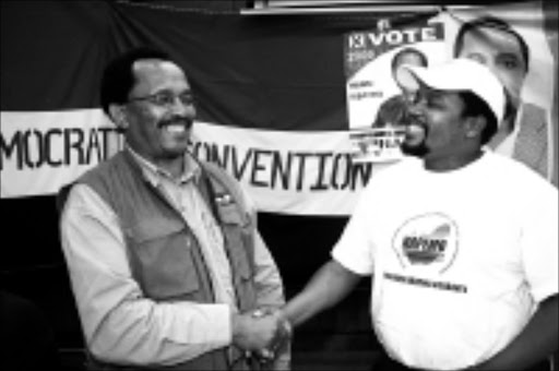 UNITY: Nadeco's Hawu Mbatha and Napemo's Aubrey Mbatha. Cicra 11/03/2009.Pic. Thuli Dlamini. © Sowetan.