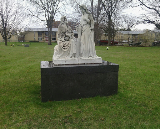 Statue Of Jesus And Mary