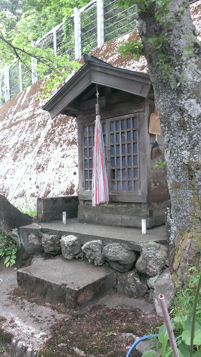 ニュー今庄隣のお地蔵様