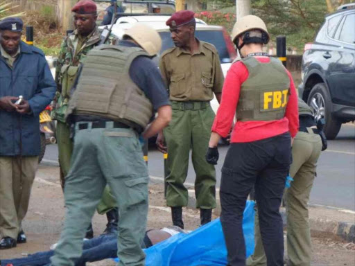 FBI agents and Kenyan authorities outside the US embassy in Gigiri following the shooting of a man who attacked a GSU officer with a knife, October 27, 2016. /FILE
