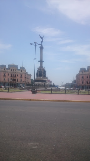 Plaza Dos de Mayo