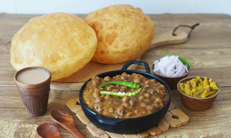 Beeji De Chole Bhature