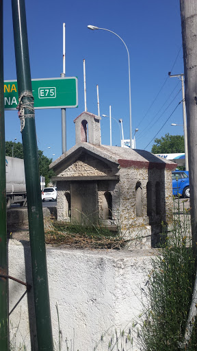 Little Church, Krioneri 