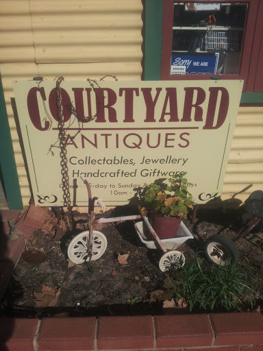 Courtyard Antiques Toodyay