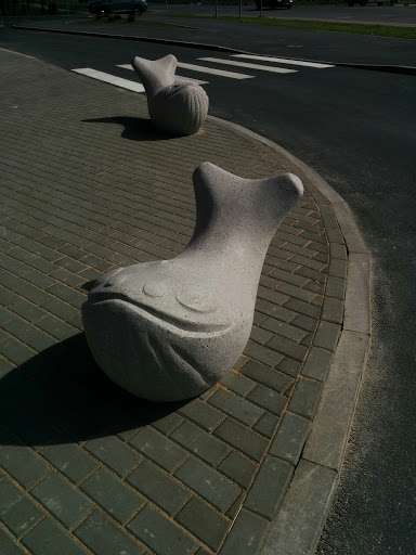 Randvere Tee Whale Sculpture