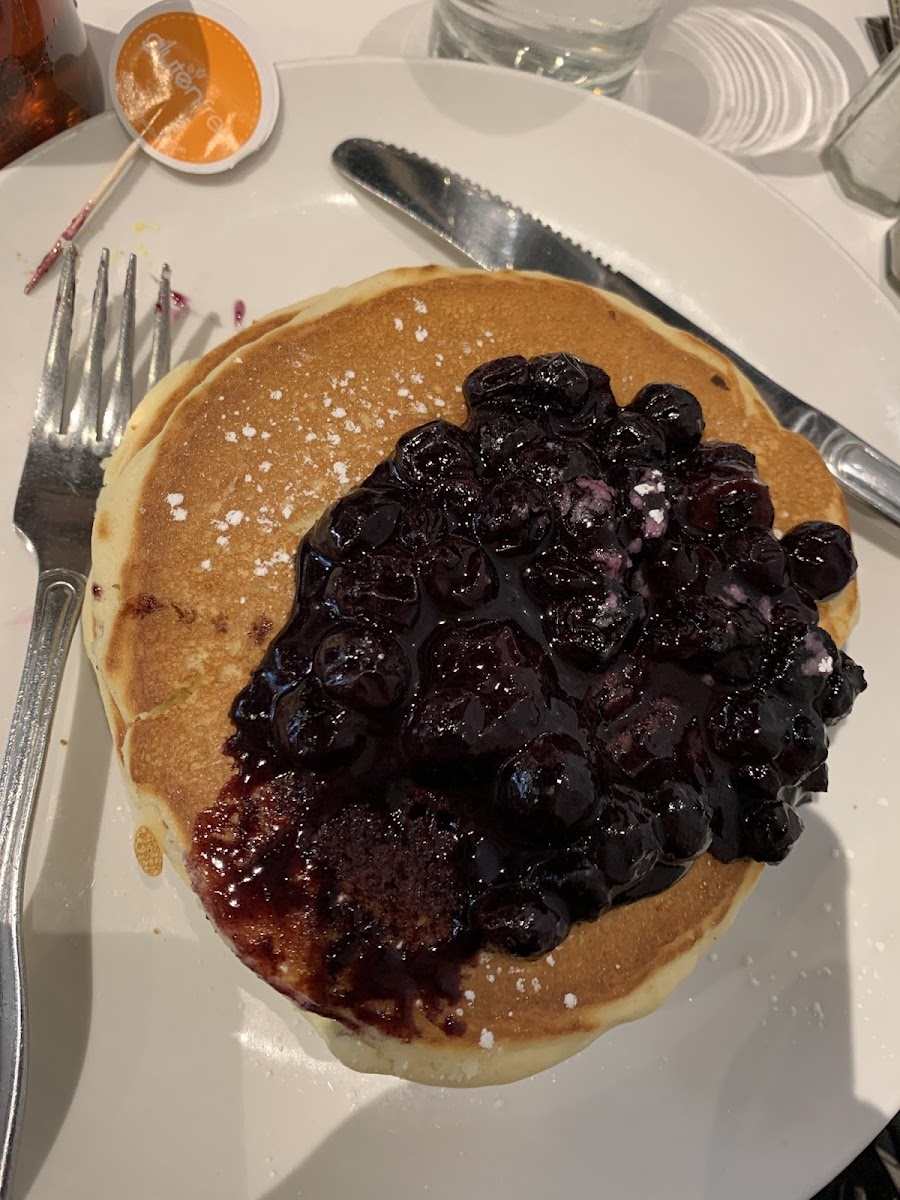 Gf pancakes with blueberry compote