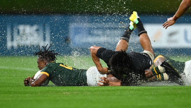 Joel Leotlela of SA scores a try during the Rugby Championship U20 match against New Zealand at Sunshine Coast Stadium on Thursday. Picture: ALBERT PEREZ/GETTY IMAGES