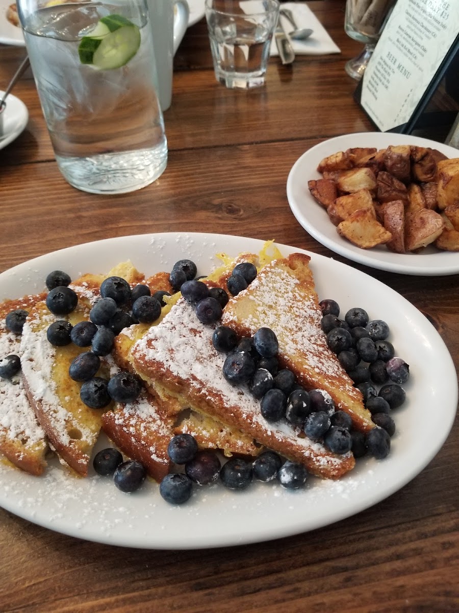 Gluten free french toast and roasted (not in a fryer) red potatoes