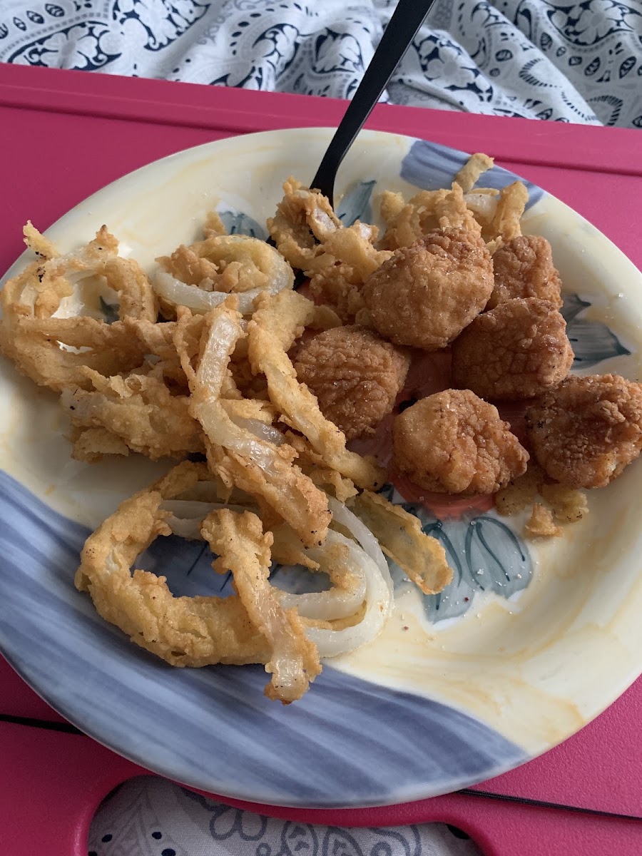 Gluten free fried scallops and onion rings
