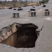 A sinkhole on the Golden Highway between Eldorado Park and Lenasia is to be fixed. 