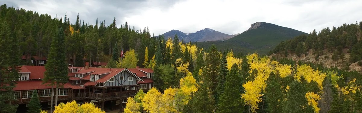 Beautiful mountain setting, fantastic views from bar/deck.