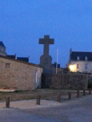 croix du cimetière des algues