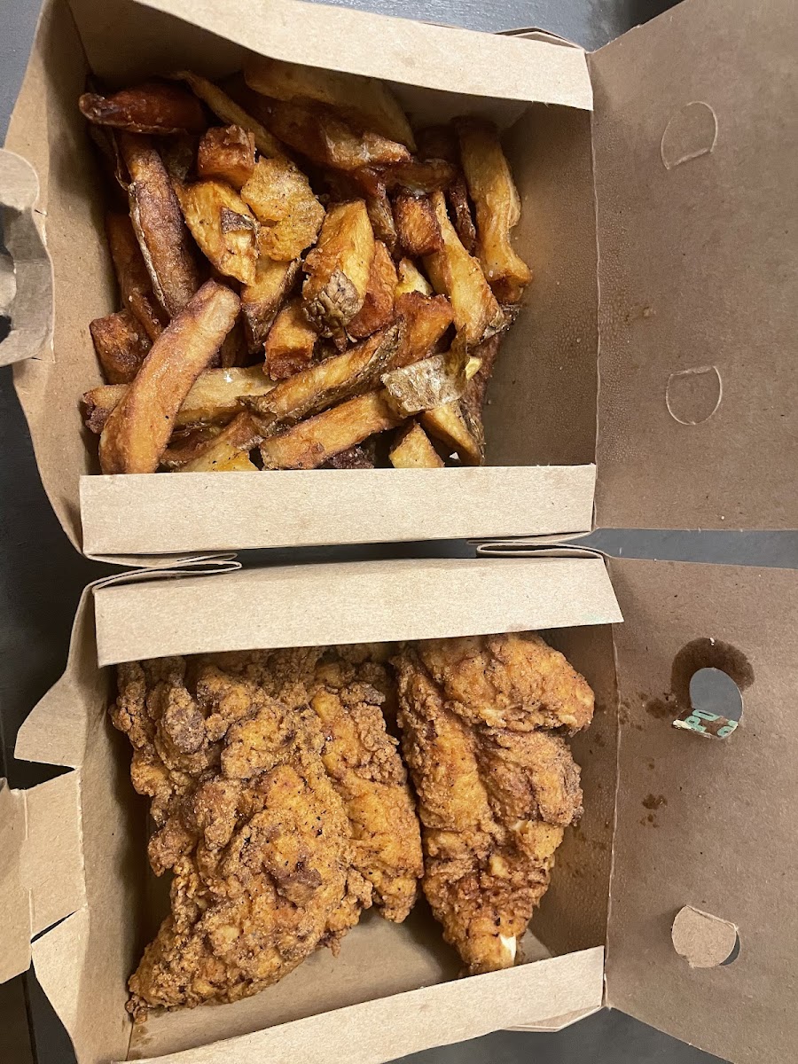 chicken tenders and fries