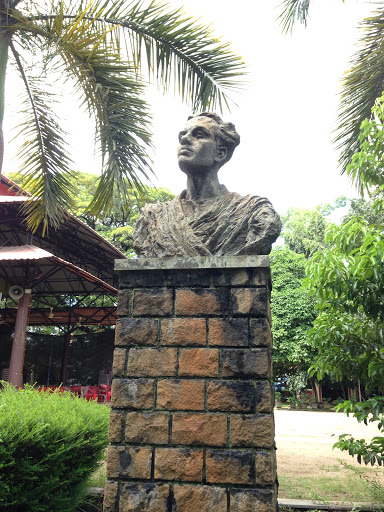 Statue of Poet Changampuzha