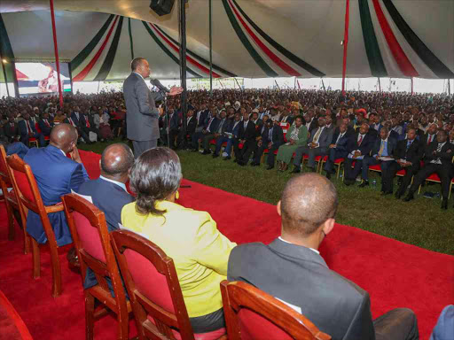 President Uhuru addressing leaders from lower Eastern region at Statehouse Nairobi. photo/ PSCU