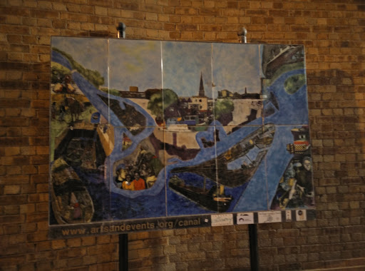 Canal Mural