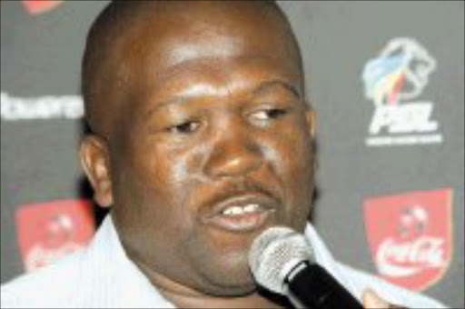 WILING: Cosmos' general manager Kwezi 'Meneer' Masondo. Pic. Antonio Muchave. 07/11/05. © Sowetan.