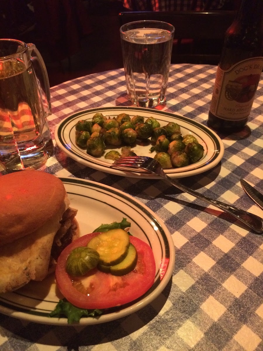 grilled Brussels sprouts
the fat cat burger with GF bun
docs draft hard cider GF