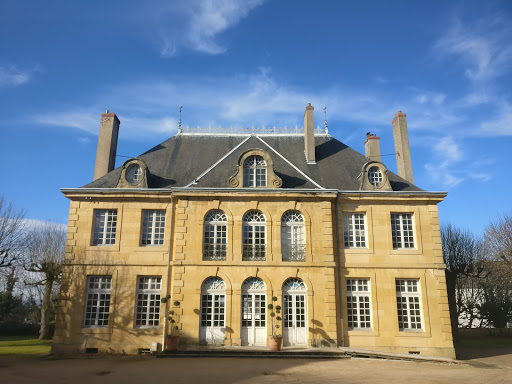 Bourbon-Lancy Château Sarrien