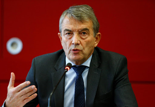 Wolfgang Niersbach, president of the German Football Association (DFB) addresses a news conference at the DFB headquarters in Frankfurt. REUTERS/Ralph Orlowski/File Photo