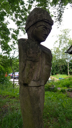 Lady Sculpture