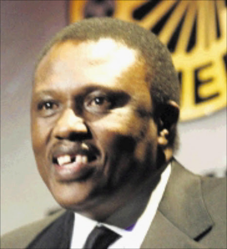 RALLYING CRY: LOC chairperson Irvin Khoza. Pic. Thembinkosi Dwayisa. 15/06/2004. © ST Orlando Pirates Boss Irvin Khoza at the Kaizer Chiefs Players Awards ceremony for 2003/2004 seasion at Vodaworld in Midrand 15/06/2004 Pic. Thembinkosi Dwayisa