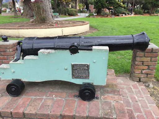 THIS GUN WAS USED TO FIRE THE FIRST SALUTE (OCTOBER 18TH, 1850) ON THE ARRIVAL OF THE NEWS IN CALIFORNIA PROCLAIMING ITS ADMISSION TO THE UNION  REMOUNTED FOR THE CITY OF WATSONVILLE, MARCH 22,...