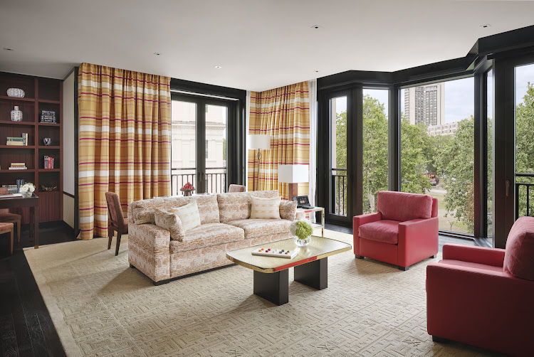 The Peninsula London, Grand Premier Park Suite, Living Room.