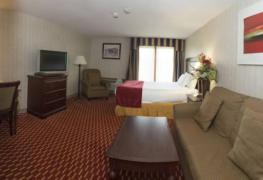 Hotel «Hampton Falls Inn», reviews and photos, 11 Lafayette Rd, Hampton Falls, NH 03844, USA