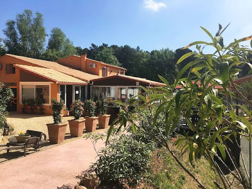 Hôtel Les Ambres à Roussillon