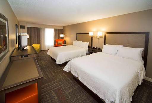 Hotel «Hampton Inn & Suites by Hilton Valdosta/Conference Center», reviews and photos, 2 Meeting Pl, Valdosta, GA 31601, USA