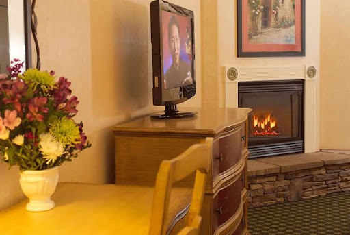 Hotel «Oregon Garden Resort», reviews and photos, 895 West Main Street, Silverton, OR 97381, USA