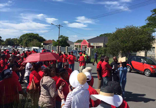 Amatola Water workers chanting outside their head offices. Picture: MAMELA GOWA