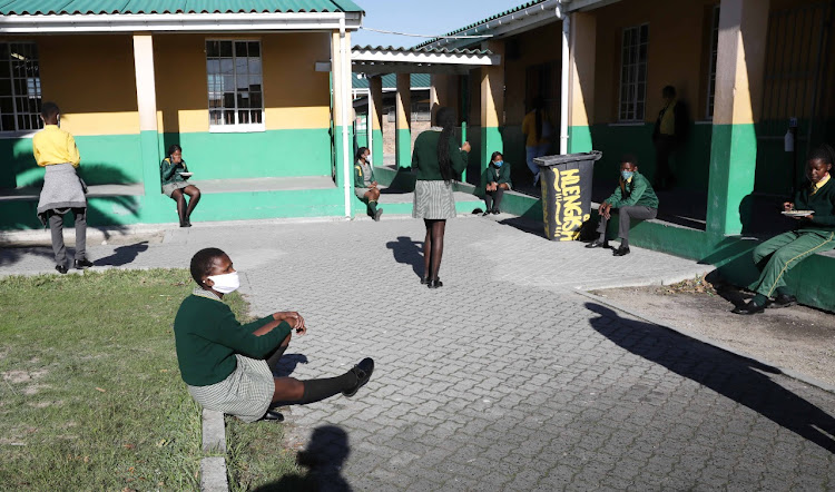 Out of 134 grade 7 pupils, only 16 came to school on the first day of level 3 of lockdown at Hlengisa Primary school in Nyanga, Cape Town.