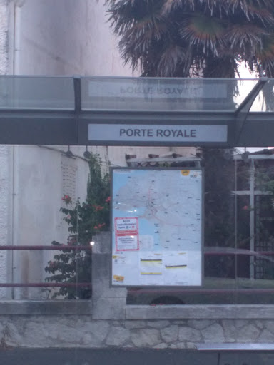 La Rochelle - bus station Porte Royale