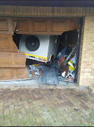 A cash van crashed into a house as its driver tried to flee armed robbers in Welgelegen in Cape Town. 