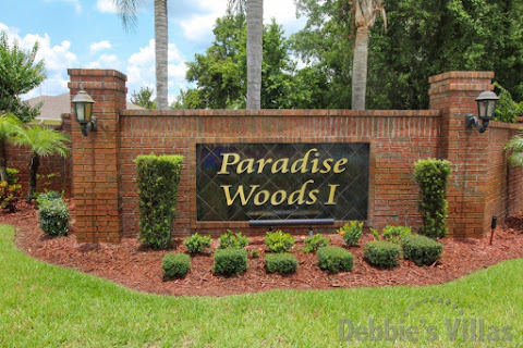 Entrance to Paradise Woods
