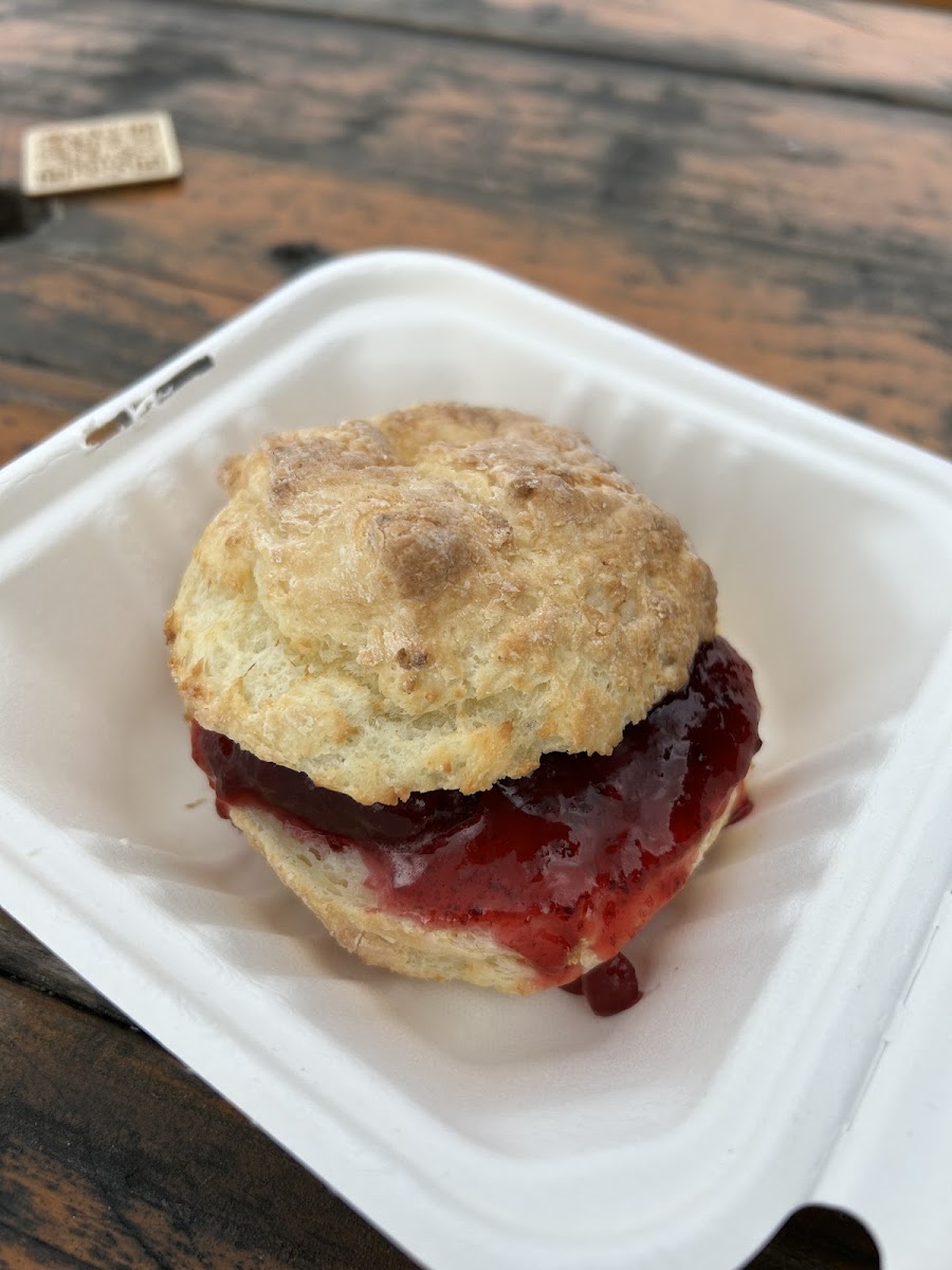 Butter & marionberry jam