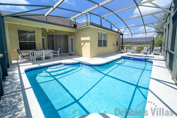Sun-drenched private pool and spa at this Calabay Parc vacation villa