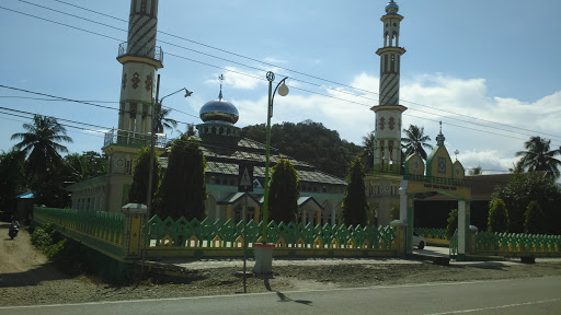 Masjid Besar Syuhada Tuppu