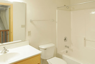 Riverview Lofts Bathroom