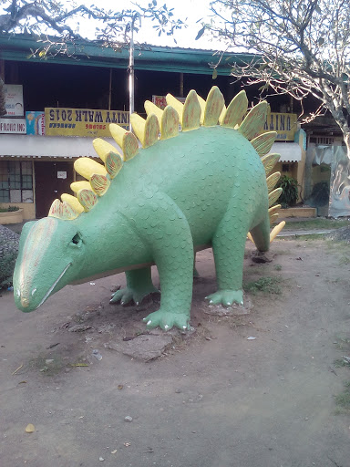 Stegosaureus Statue