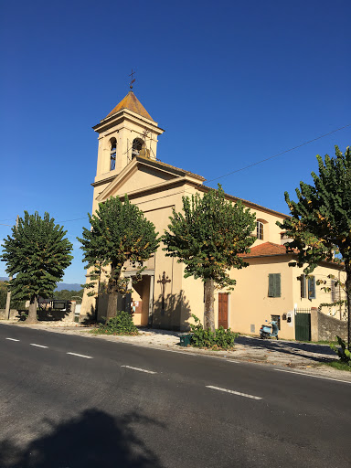Chiesa In Mezzo Al Nulla