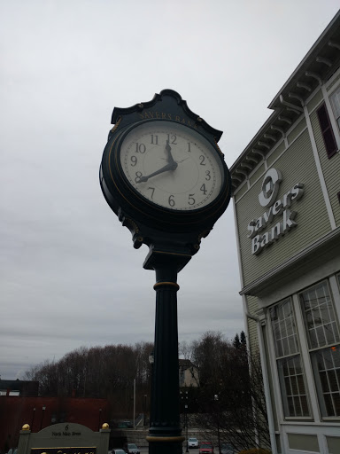 Savers Bank Clock