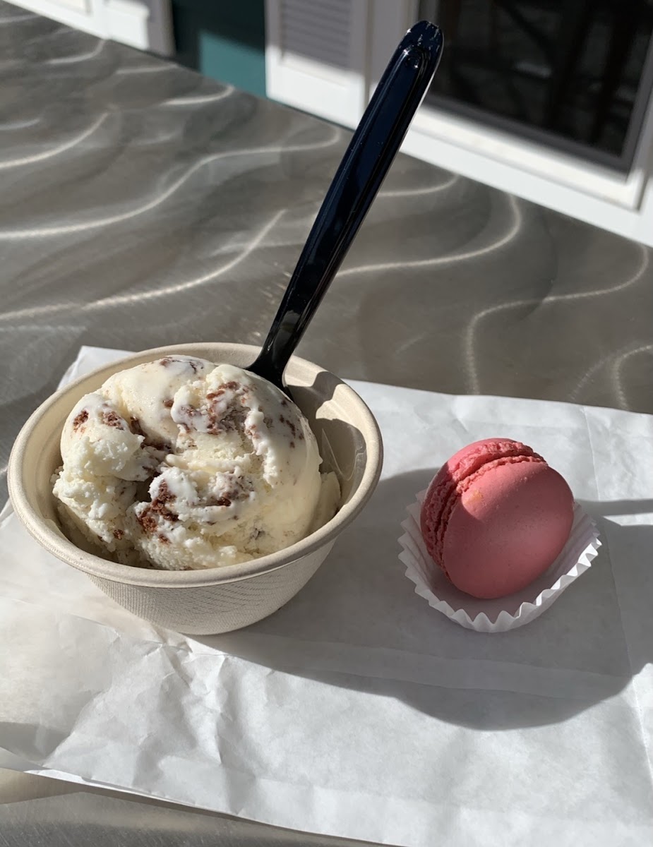 Lolley’s Ice Cream. Cookies & cream ice cream.