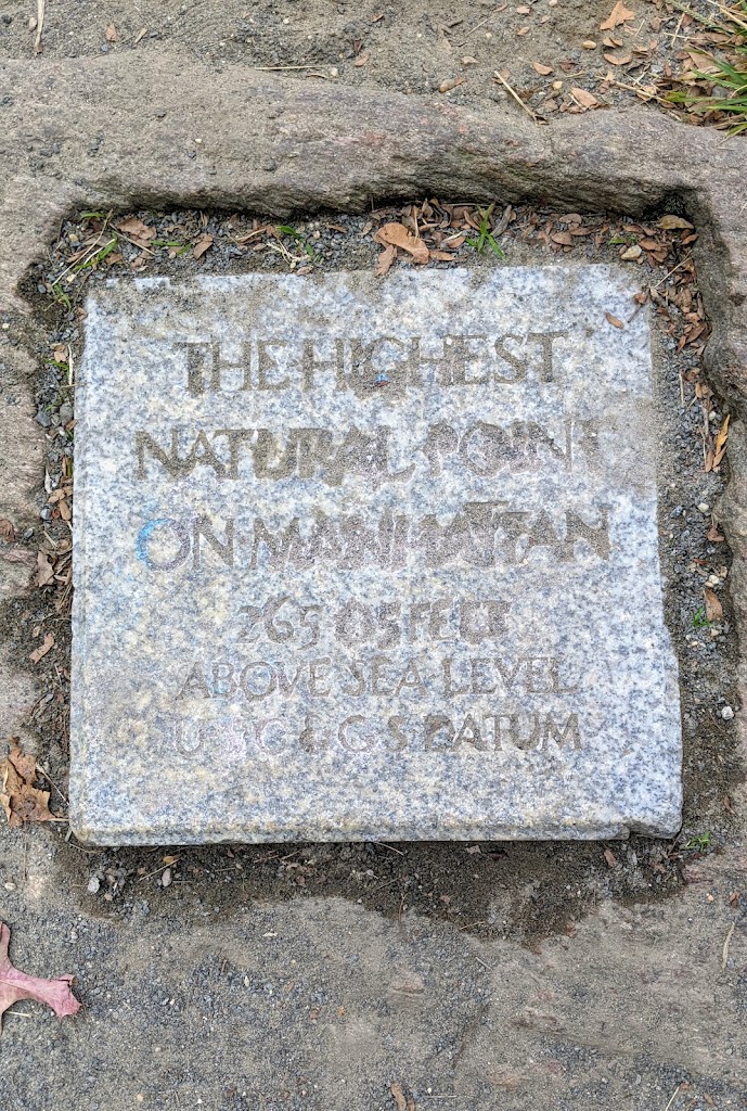THE HIGHEST NATURAL POINT ON MANHATTAN 265.05 FEET  ABOVE SEA LEVELUSC & GS DATUMSubmitted by @lampbane