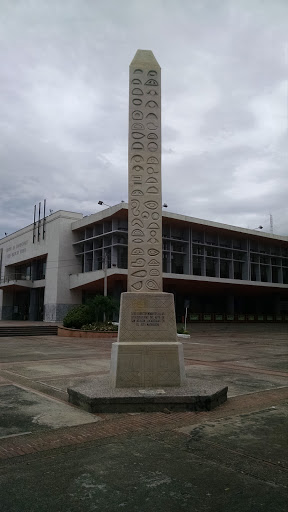 Monumento A Los Petroglifos