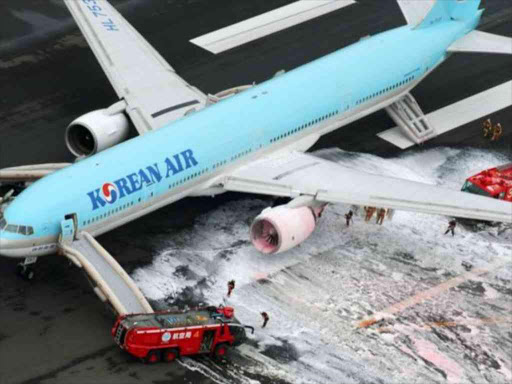 The plane was sprayed with foam to stop the fire spreading photo/bbc